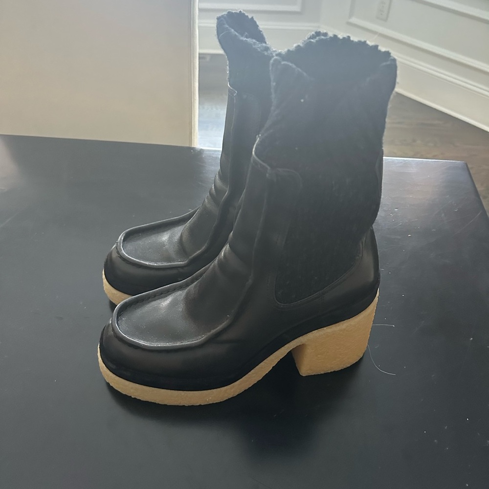 Chloe platform boots